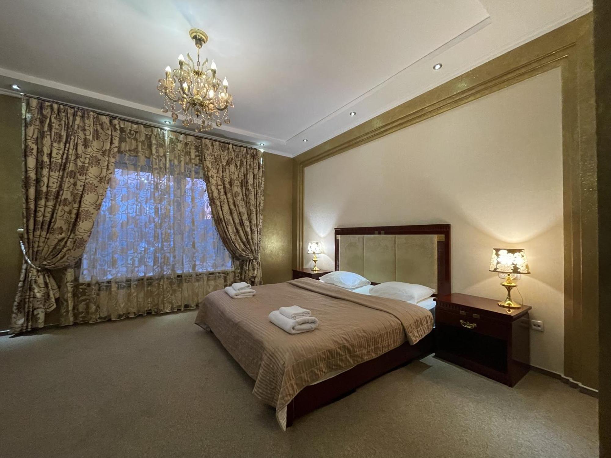 Київські Ночі Otel Dış mekan fotoğraf