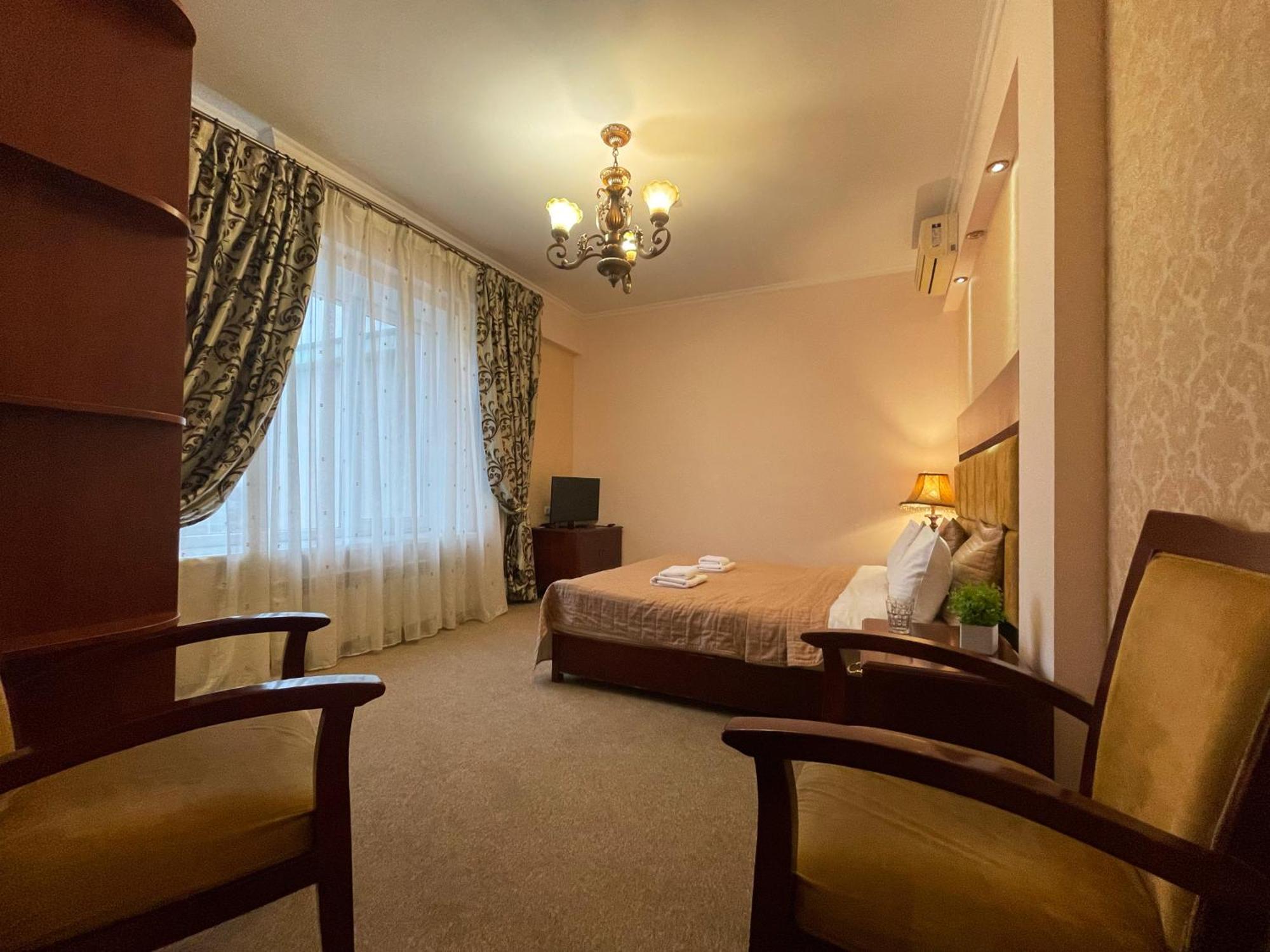 Київські Ночі Otel Dış mekan fotoğraf