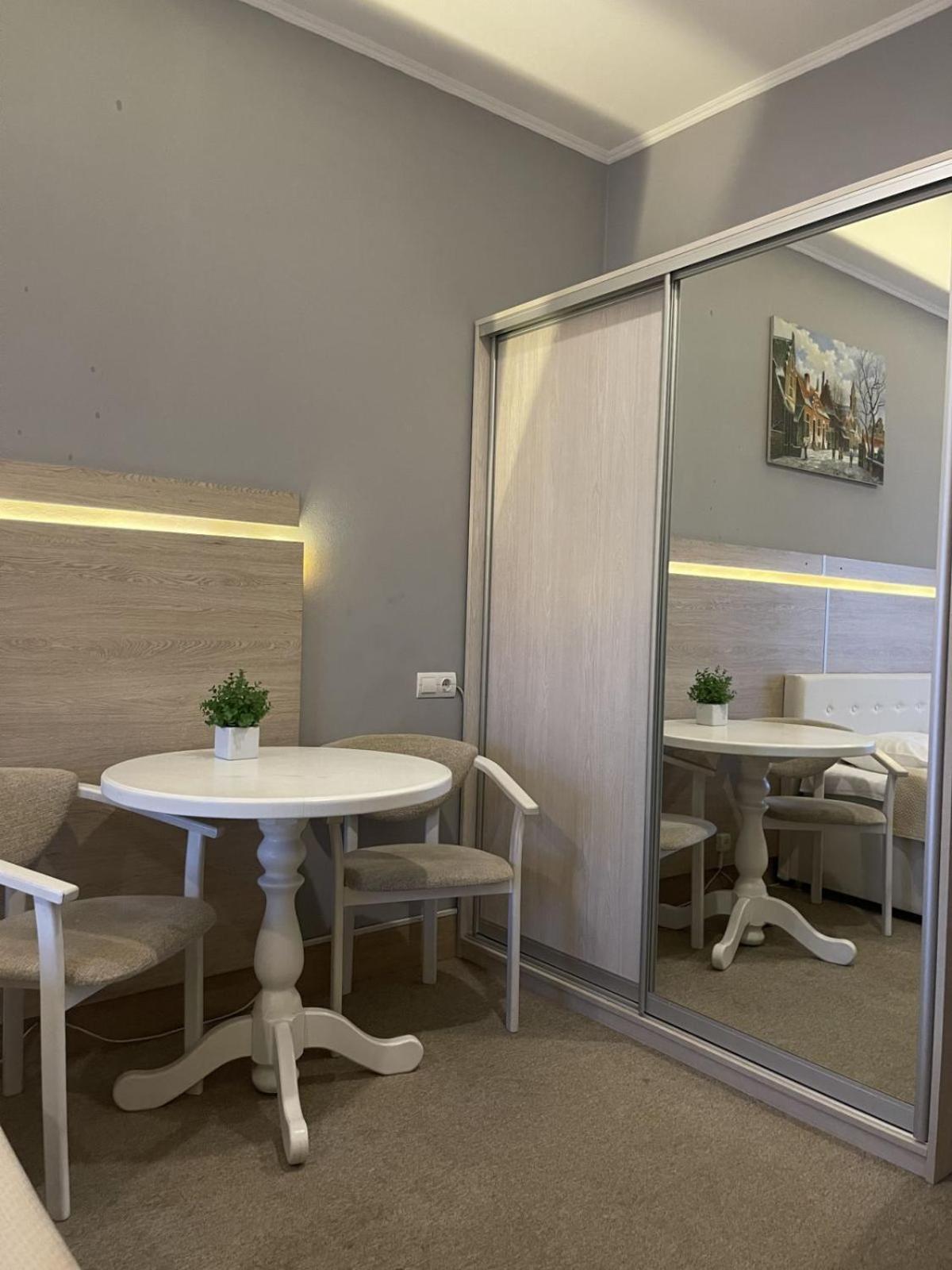 Київські Ночі Otel Dış mekan fotoğraf